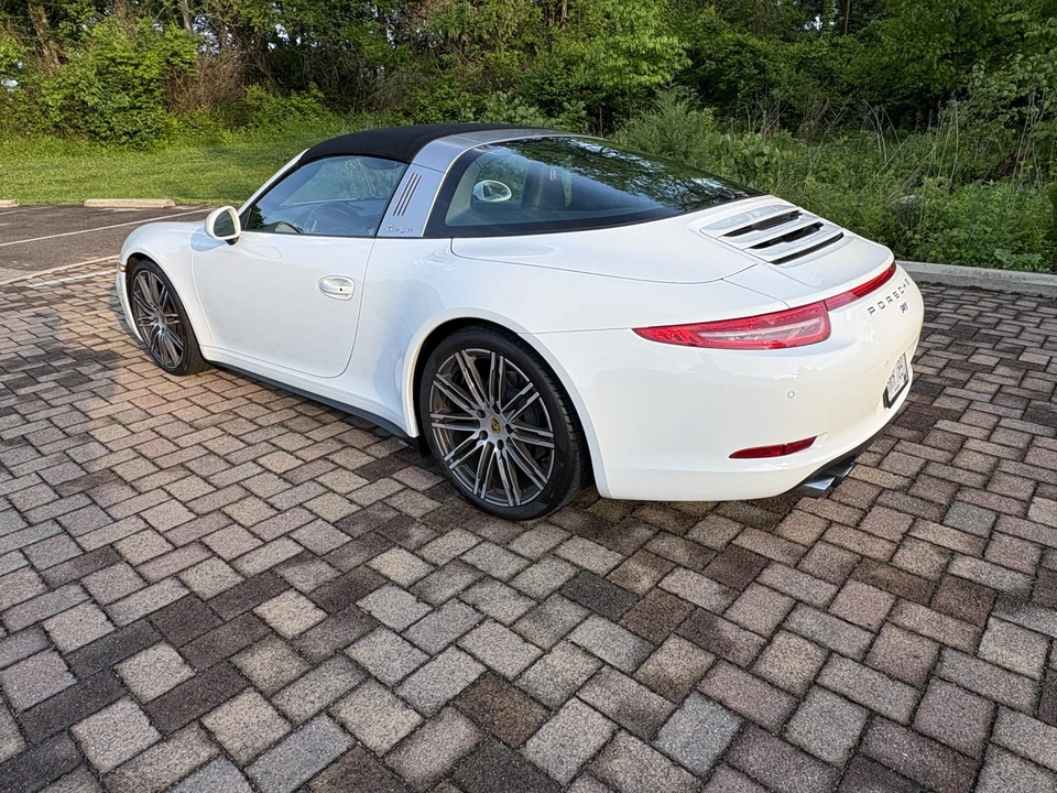 2015 Porsche 991 Targa 4 & 4S - Image 8 of 31