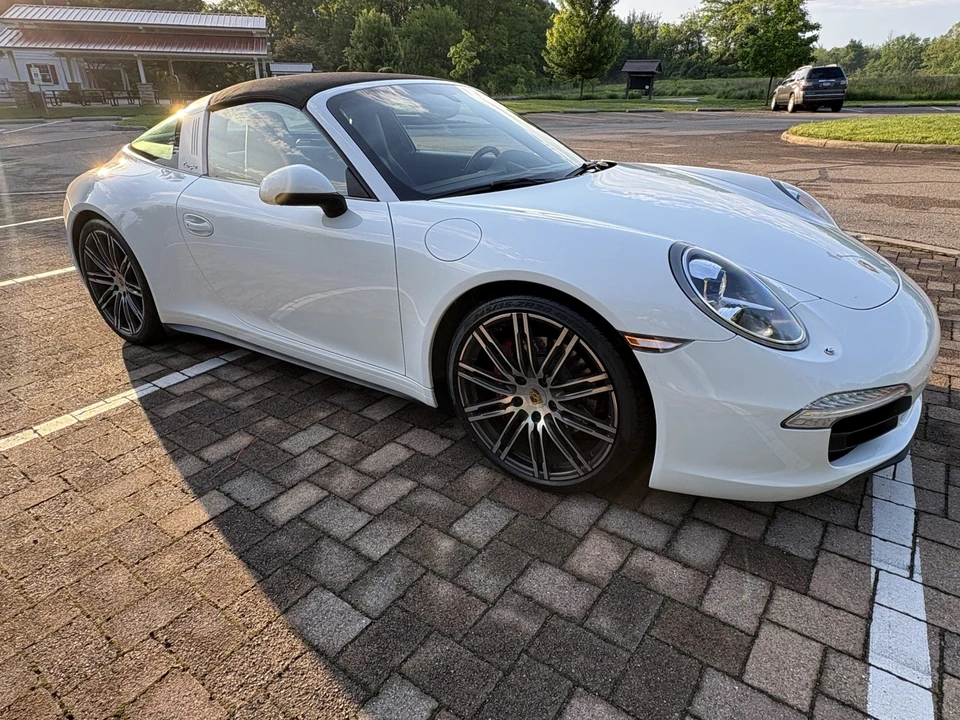 2015 Porsche 991 Targa 4 & 4S - Image 5 of 31