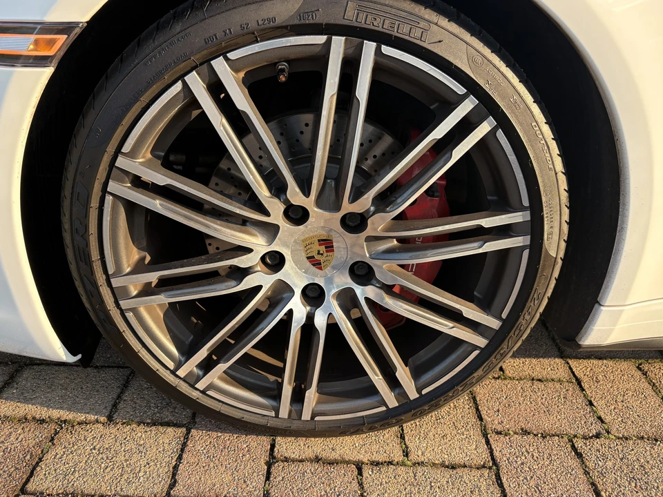 2015 Porsche 991 Targa 4 & 4S - Image 22 of 31
