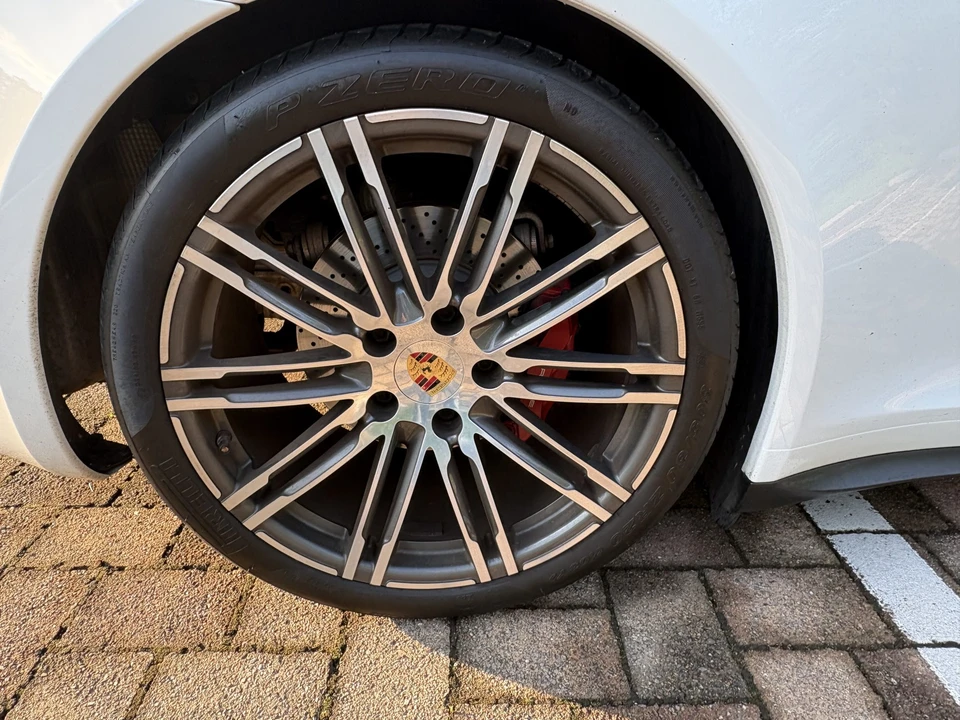2015 Porsche 991 Targa 4 & 4S - Image 20 of 31