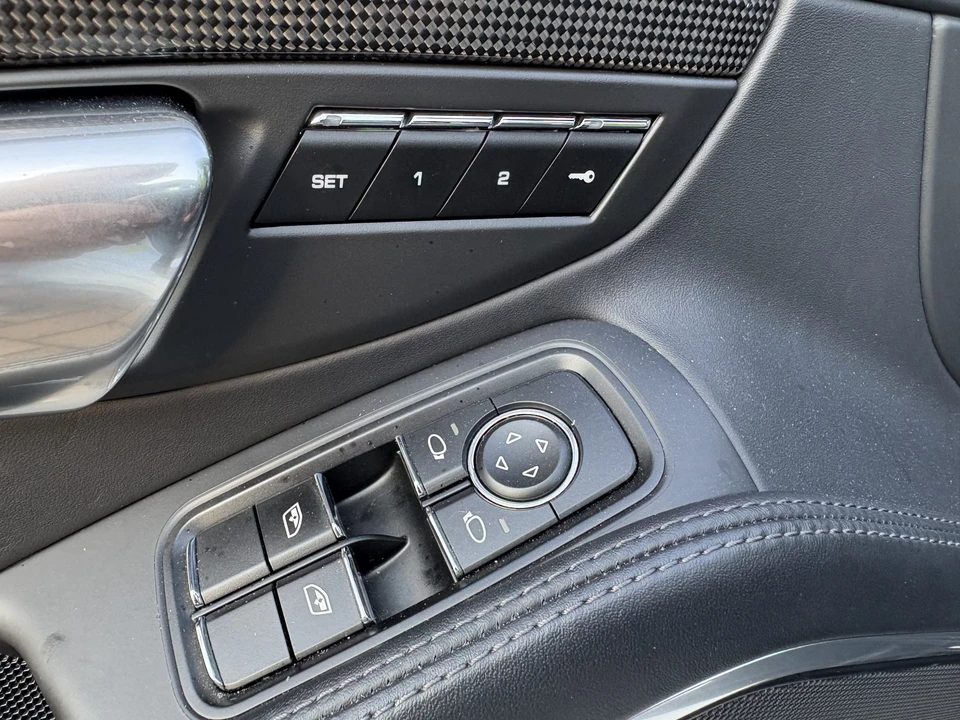 2015 Porsche 991 Targa 4 & 4S - Image 26 of 31