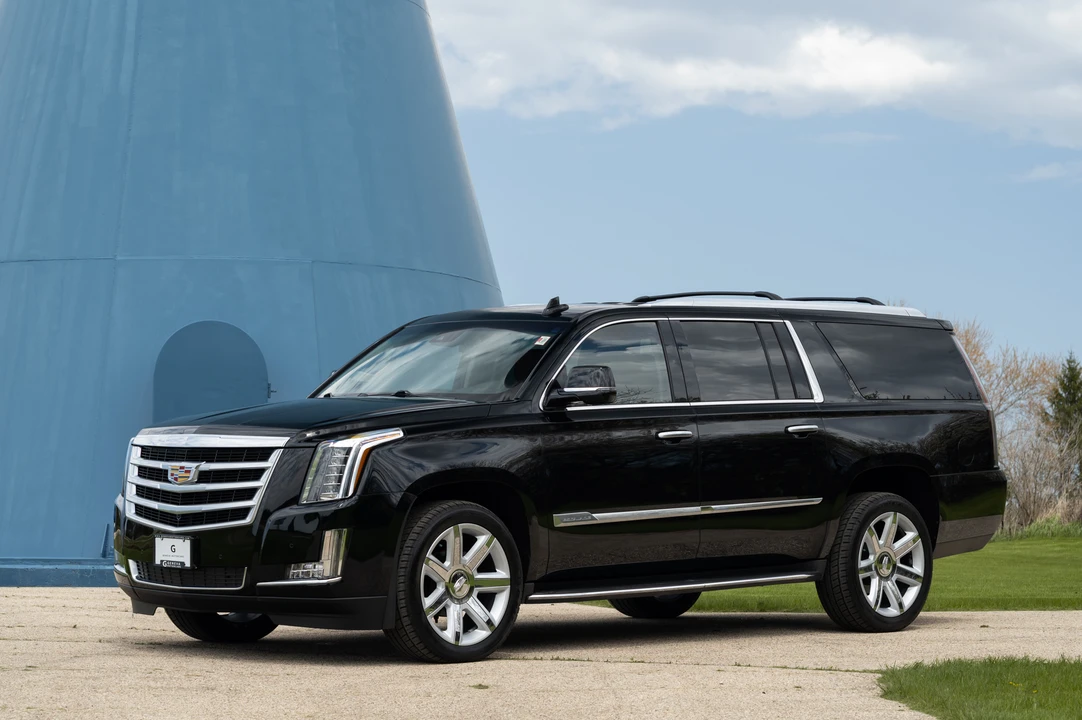 2016 Cadillac Escalade 4th Gen - Image 5 of 31