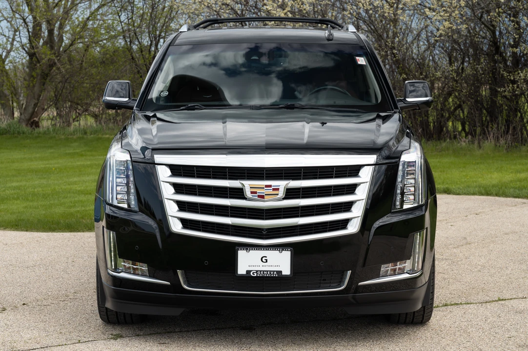 2016 Cadillac Escalade 4th Gen - Image 25 of 31