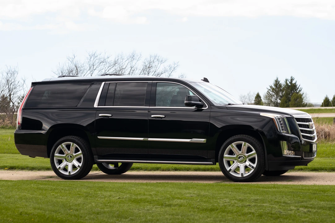 2016 Cadillac Escalade 4th Gen - Image 22 of 31