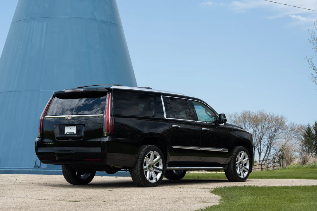 2016 Cadillac Escalade 4th Gen - Image 10 of 31