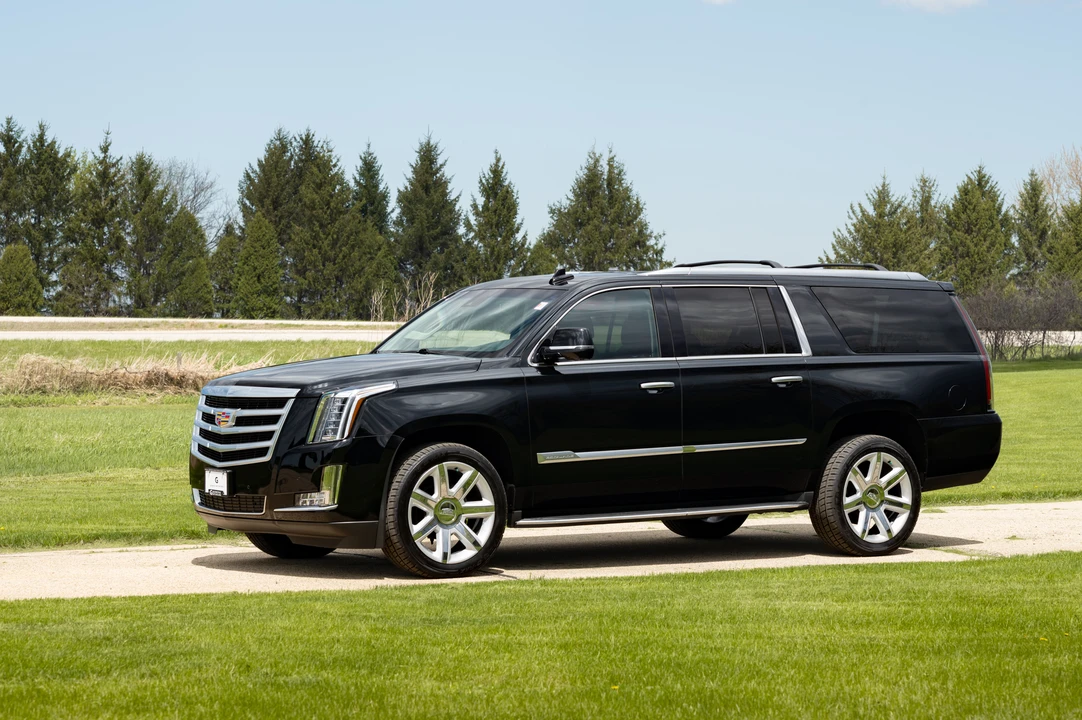 2016 Cadillac Escalade 4th Gen - Image 14 of 31