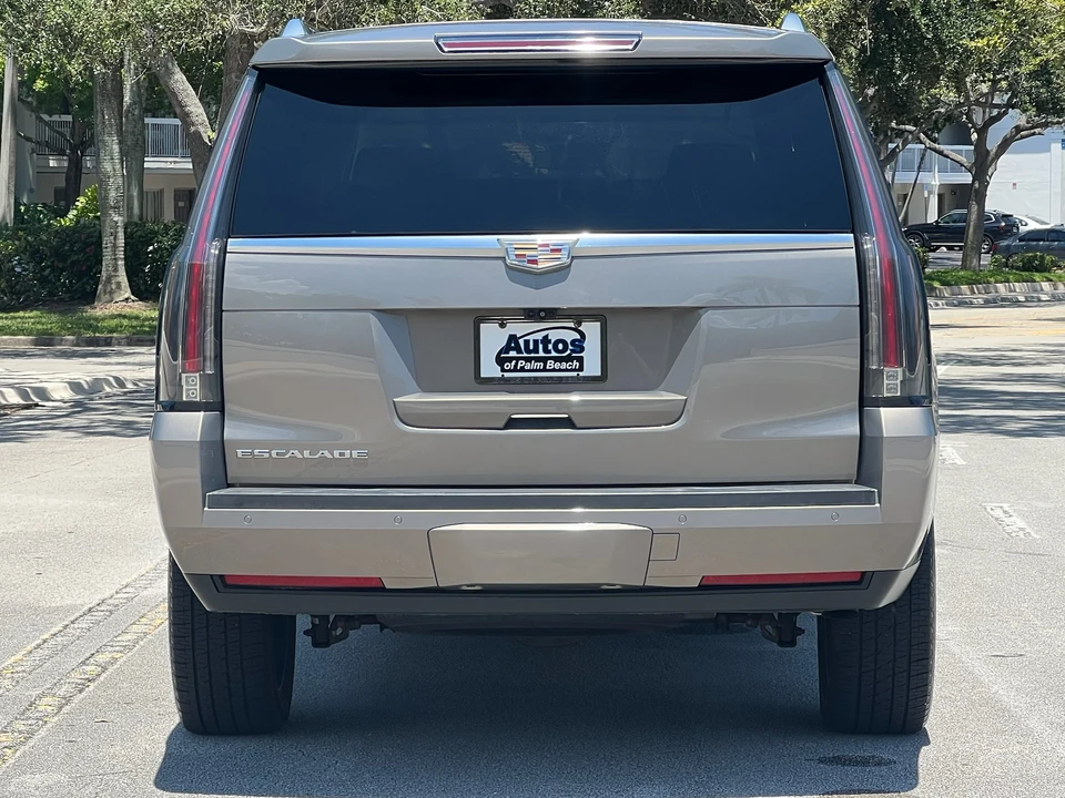 2017 Cadillac Escalade 4th Gen - Image 29 of 31