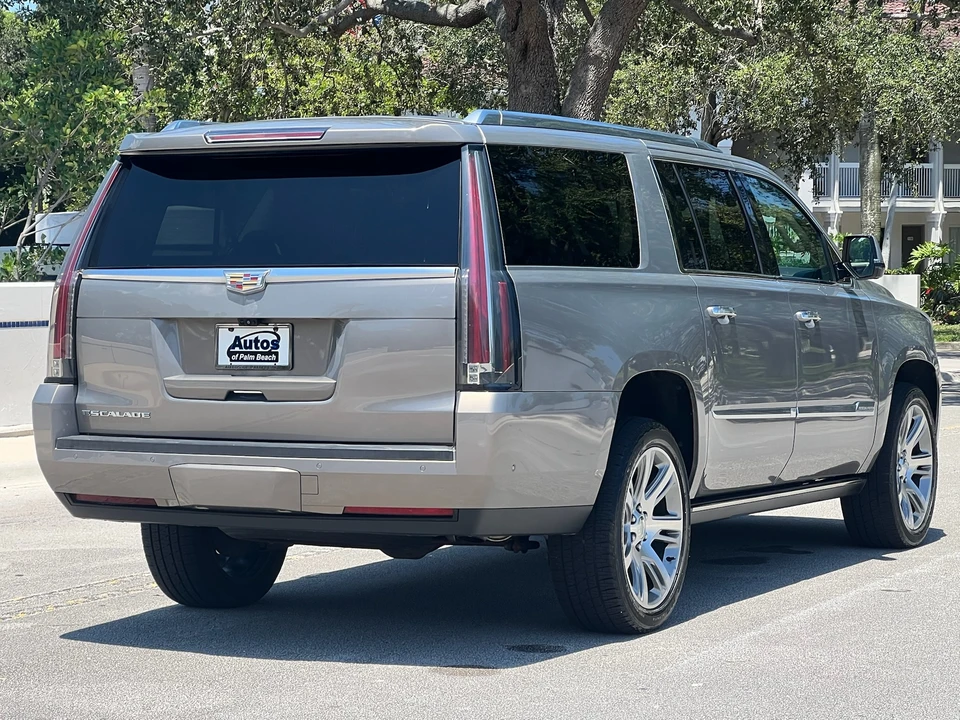 2017 Cadillac Escalade 4th Gen - Image 26 of 31