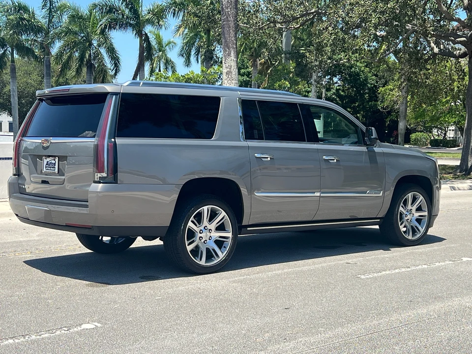 2017 Cadillac Escalade 4th Gen - Image 22 of 31