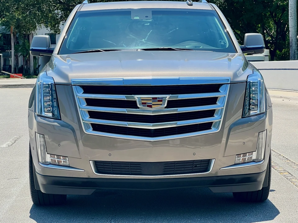 2017 Cadillac Escalade 4th Gen - Image 9 of 31