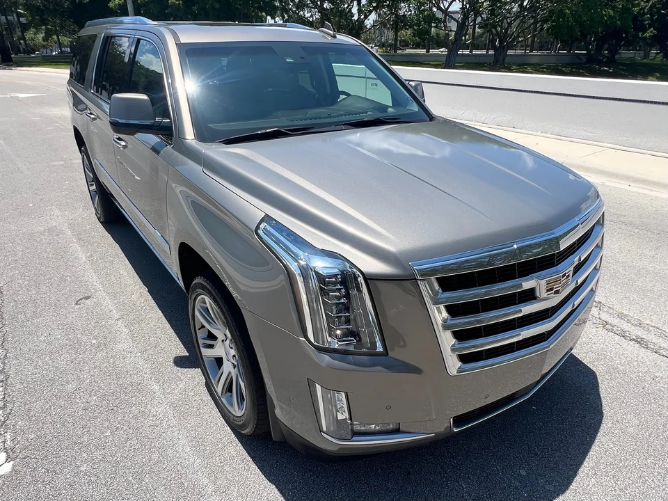 2017 Cadillac Escalade 4th Gen - Image 13 of 31