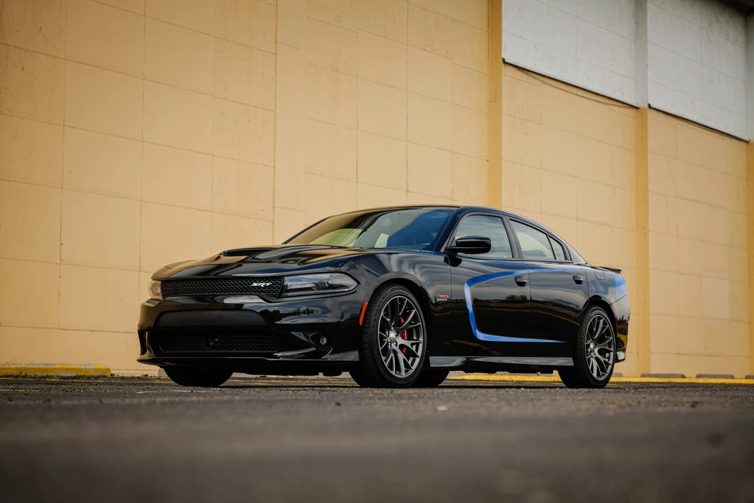 2017 Dodge Charger SRT & 392 7th Gen - Image 2 of 31