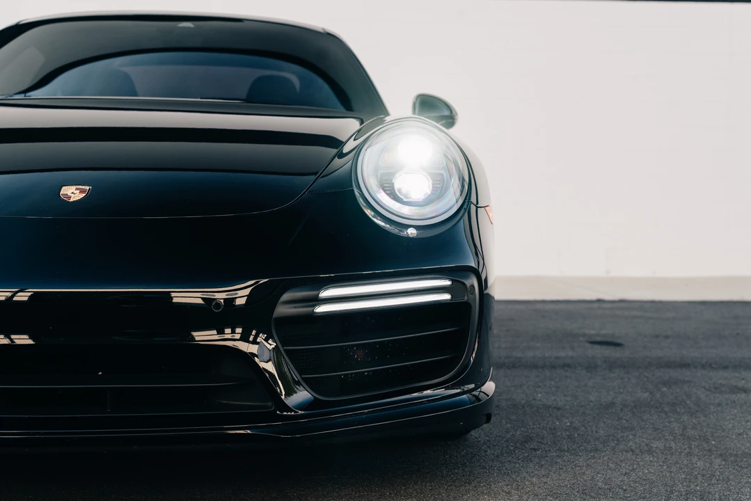 2017 Porsche 991 Turbo - Image 15 of 31