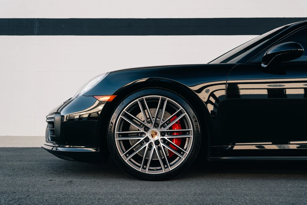 2017 Porsche 991 Turbo - Image 19 of 31