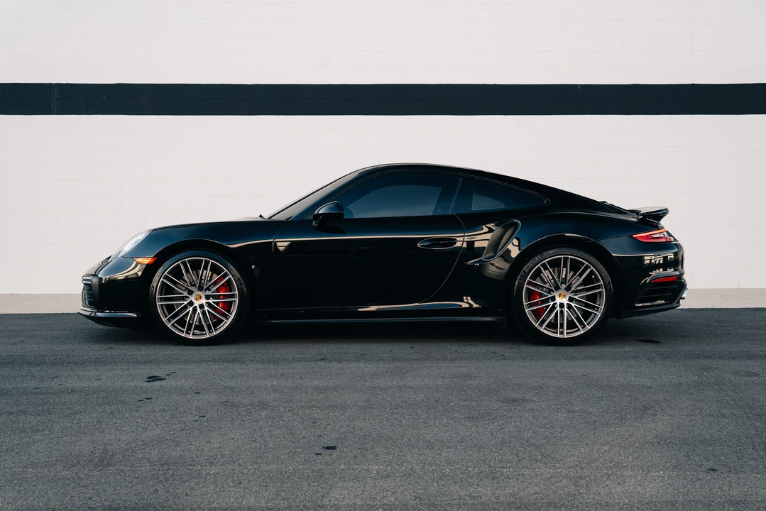 2017 Porsche 991 Turbo - Image 13 of 31