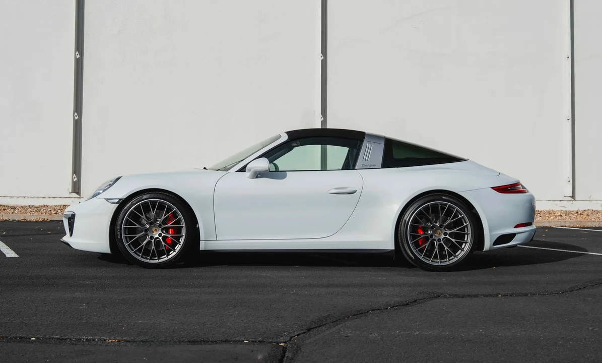 2017 Porsche 991 Targa 4 & 4S - Image 5 of 31