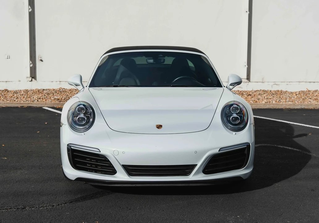 2017 Porsche 991 Targa 4 & 4S - Image 2 of 31