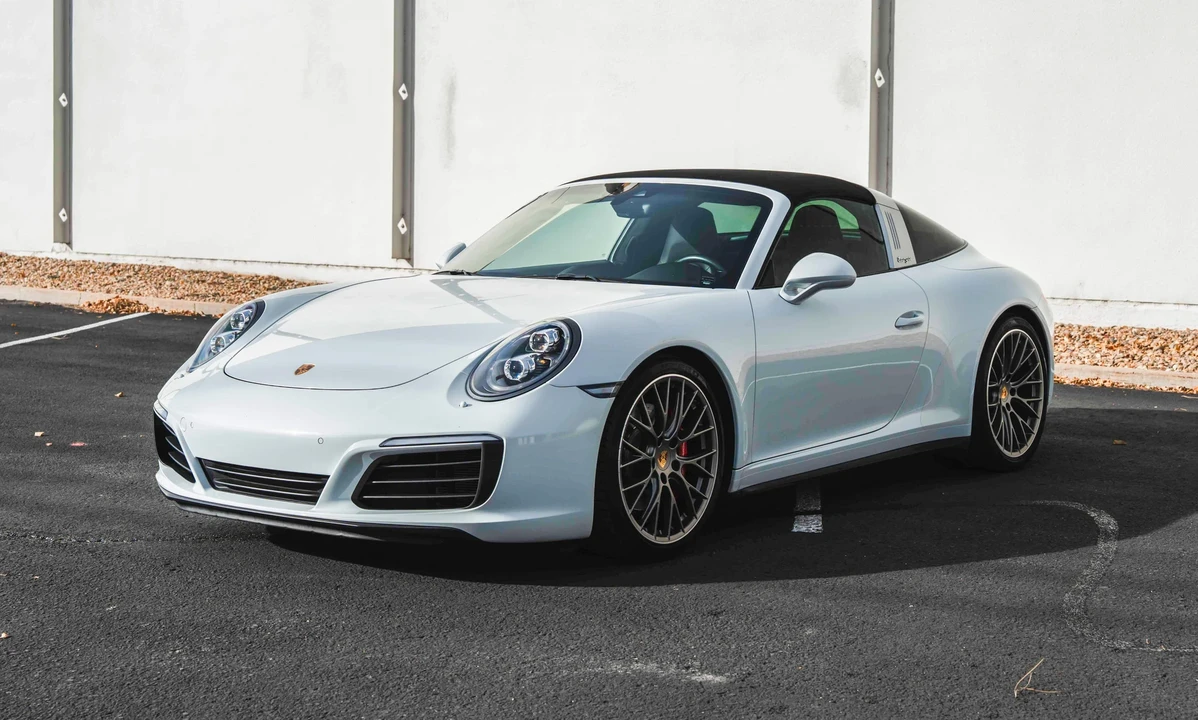 2017 Porsche 991 Targa 4 & 4S - Image 4 of 31