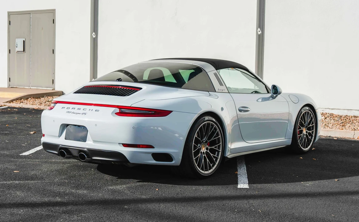 2017 Porsche 991 Targa 4 & 4S - Image 12 of 31