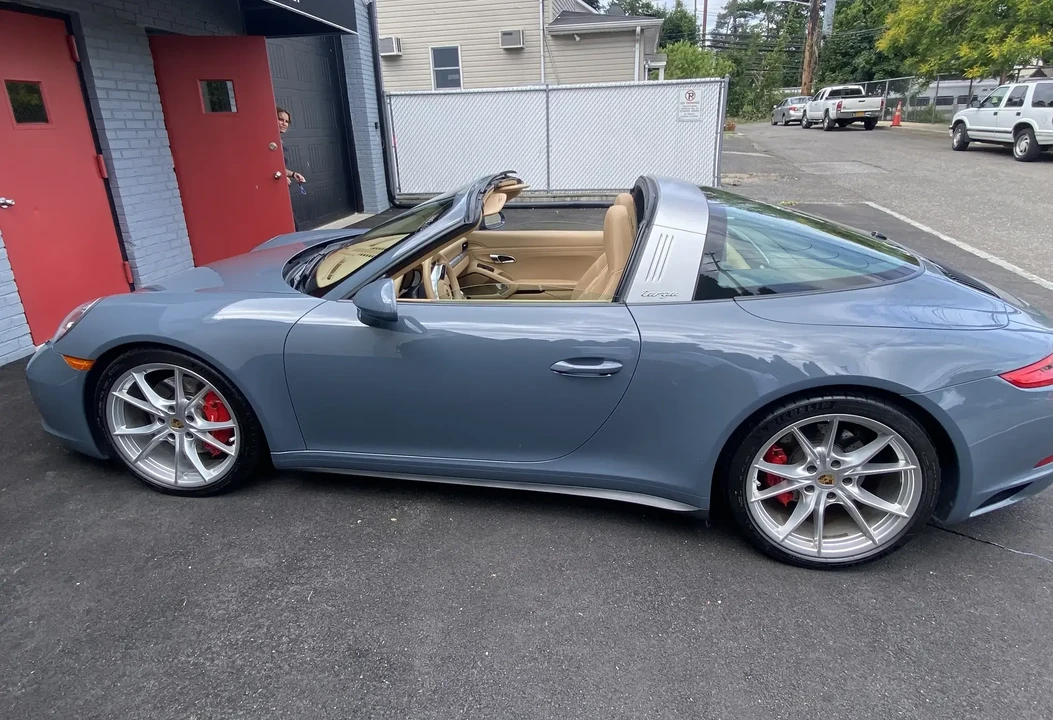 2017 Porsche 991 Targa 4 & 4S - Image 4 of 6