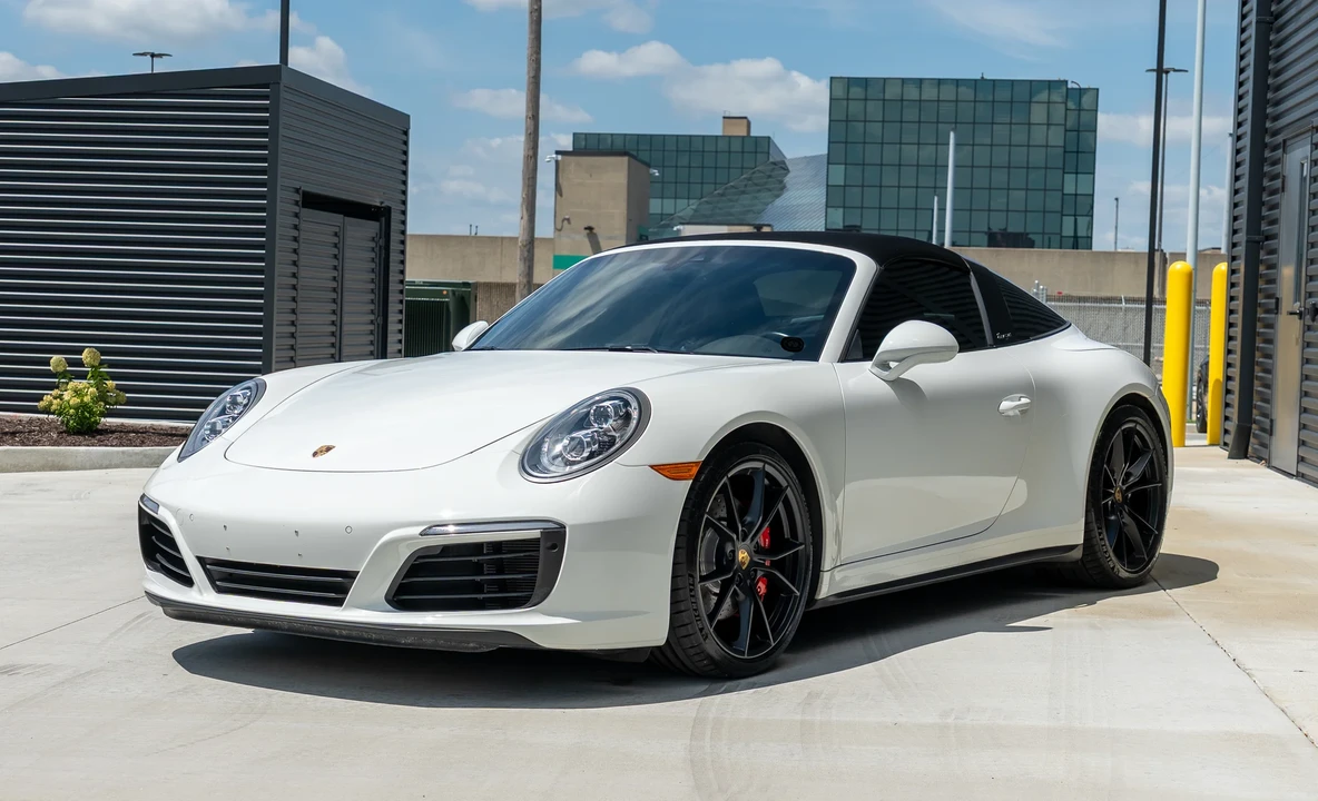 2019 Porsche 991 Targa 4 & 4S - Image 3 of 31