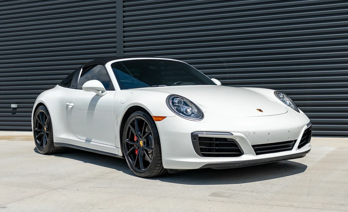 2019 Porsche 991 Targa 4 & 4S - Image 24 of 31