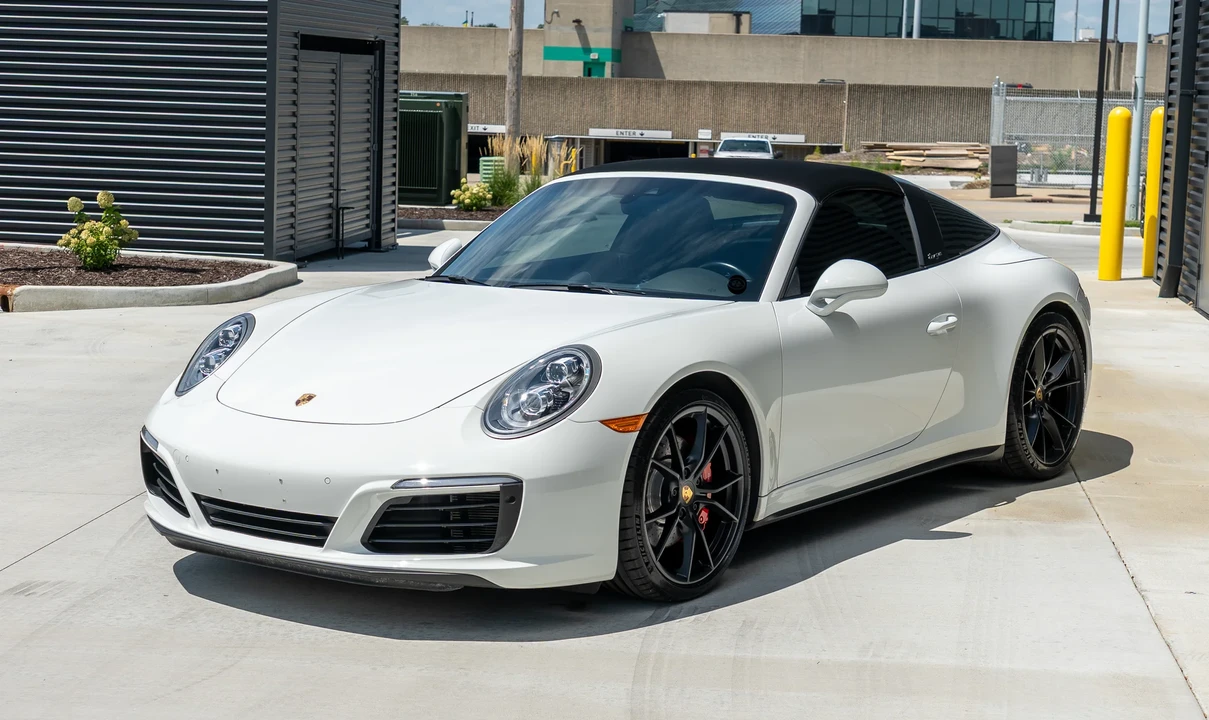 2019 Porsche 991 Targa 4 & 4S - Image 2 of 31