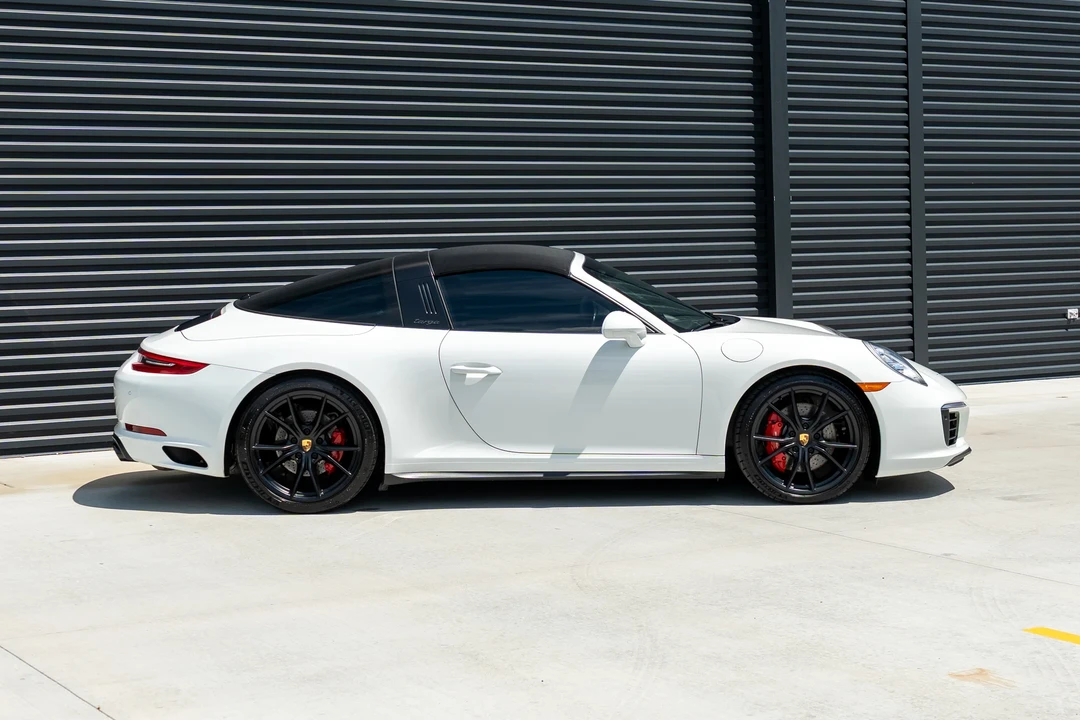 2019 Porsche 991 Targa 4 & 4S - Image 18 of 31