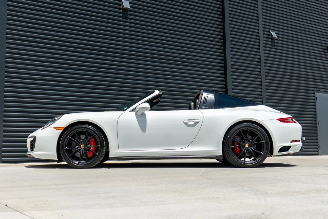2019 Porsche 991 Targa 4 & 4S - Image 7 of 31