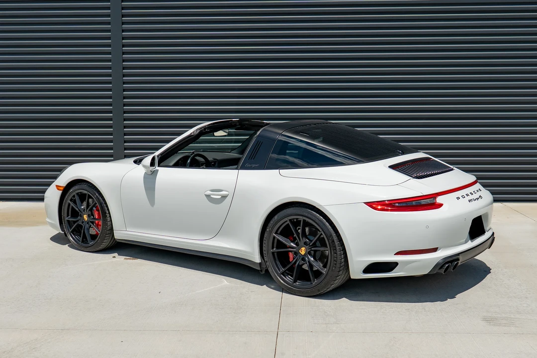 2019 Porsche 991 Targa 4 & 4S - Image 10 of 31