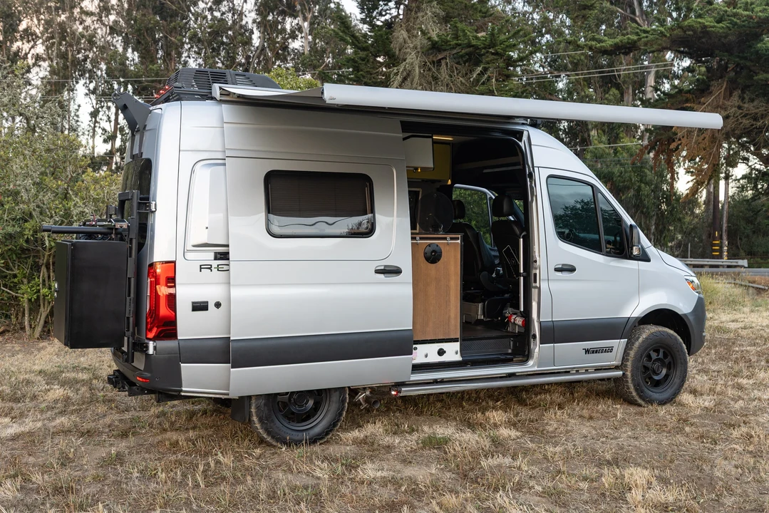 2019 Winnebago - Image 25 of 31