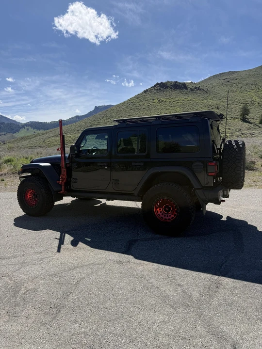 2019 Jeep JL Wrangler - Image 12 of 31