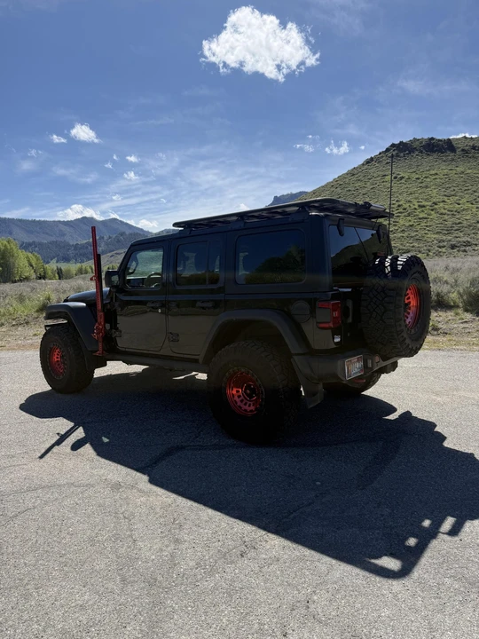 2019 Jeep JL Wrangler - Image 11 of 31