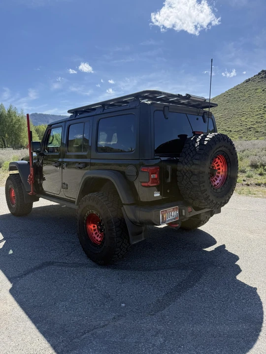 2019 Jeep JL Wrangler - Image 10 of 31