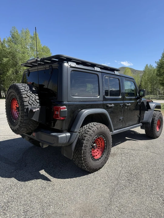 2019 Jeep JL Wrangler - Image 18 of 31
