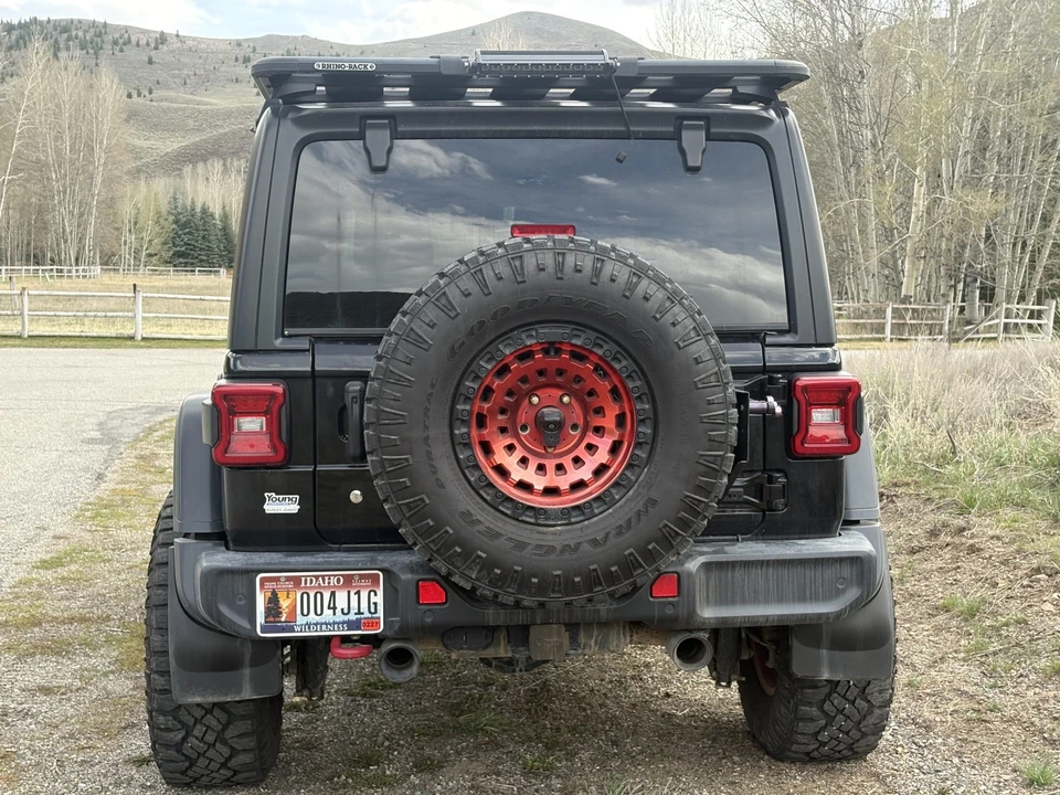 2019 Jeep JL Wrangler - Image 16 of 31