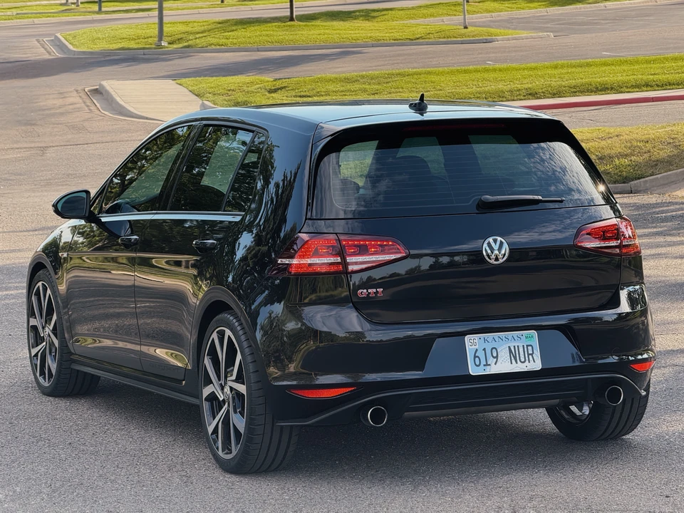 2016 Volkswagen GTI Mk7 - Image 14 of 31