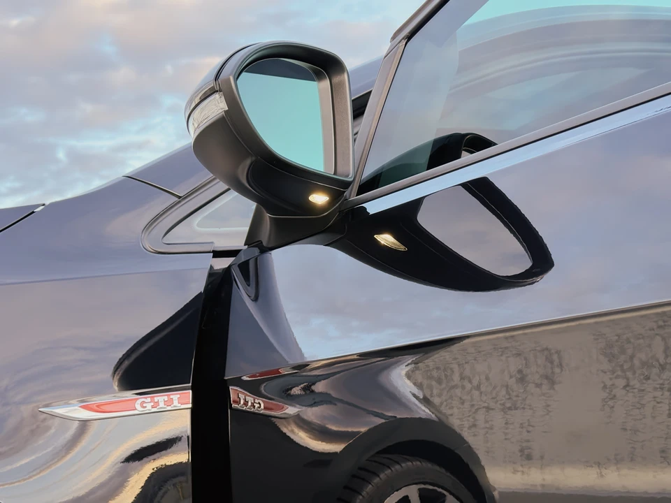 2016 Volkswagen GTI Mk7 - Image 30 of 31