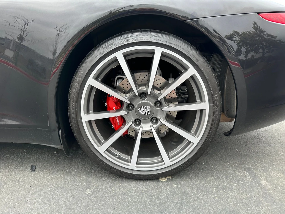 2012 Porsche 991 Carrera - Image 12 of 31