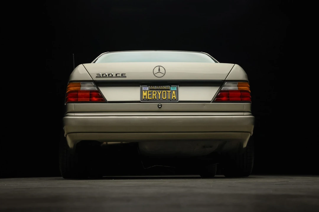 1988 Mercedes-Benz W124 E-Class - Image 19 of 31
