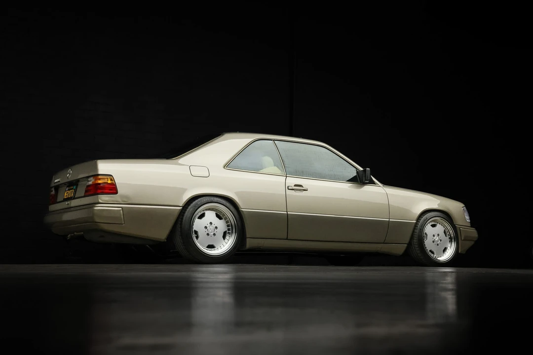 1988 Mercedes-Benz W124 E-Class - Image 16 of 31