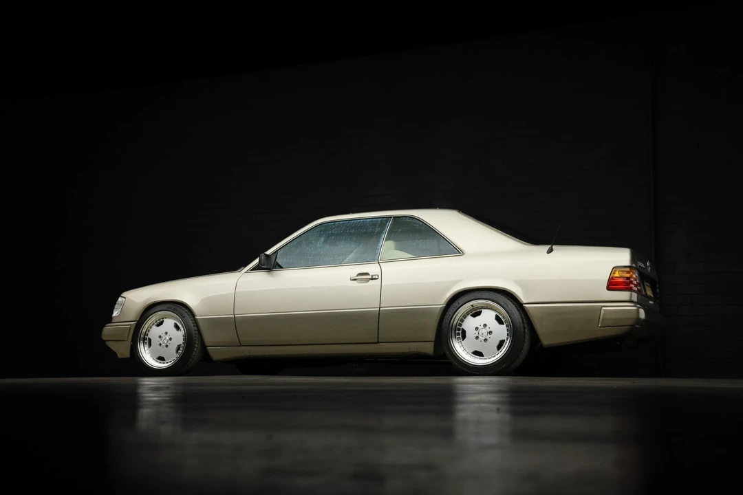 1988 Mercedes-Benz W124 E-Class - Image 25 of 31