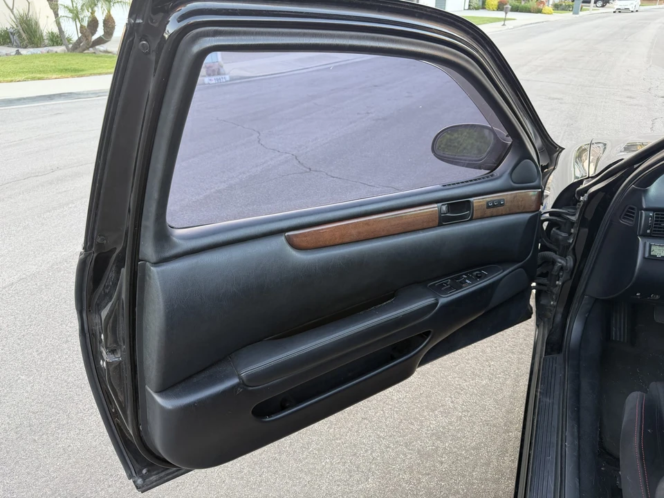1998 Lexus SC400 - Image 26 of 31