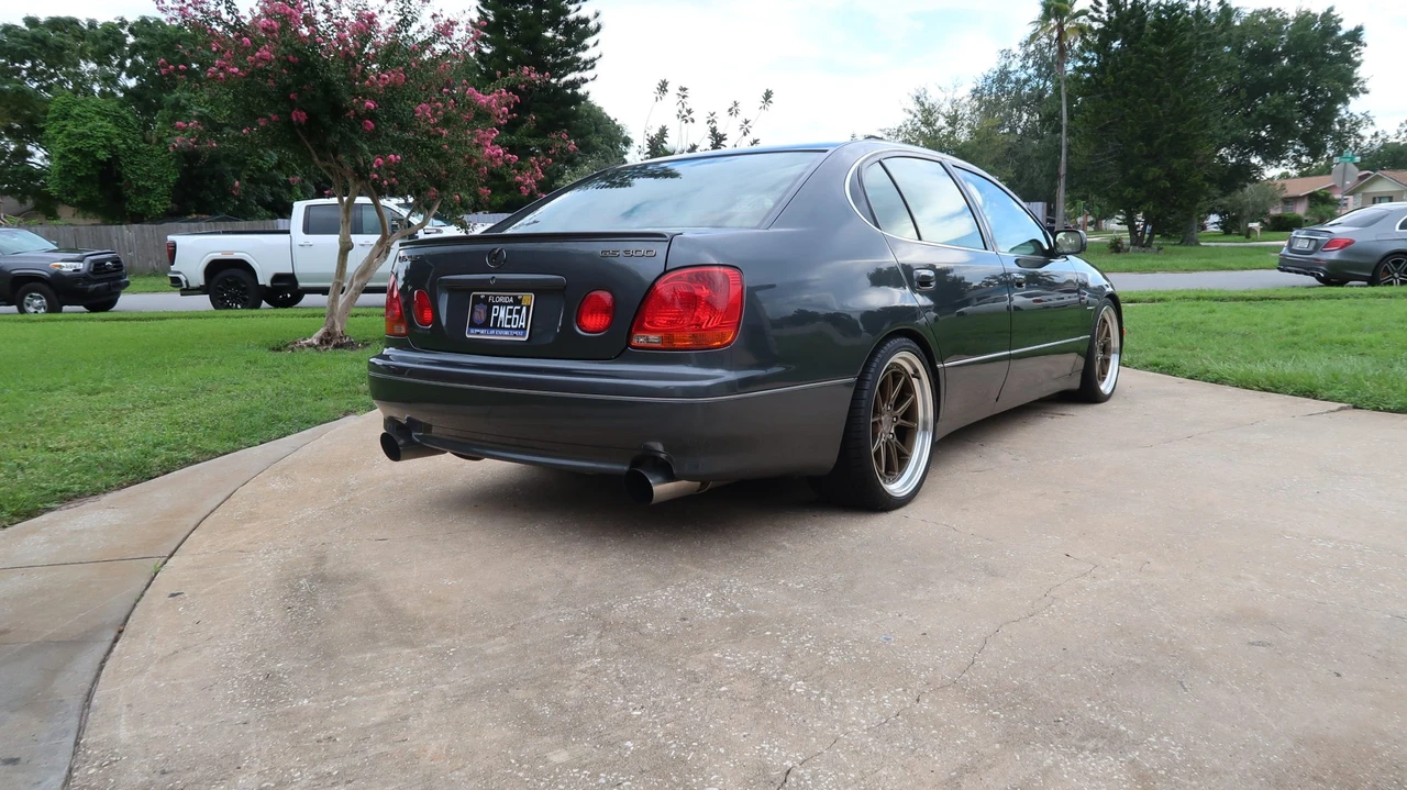 2003 Lexus GS 2nd Gen - Image 6 of 31