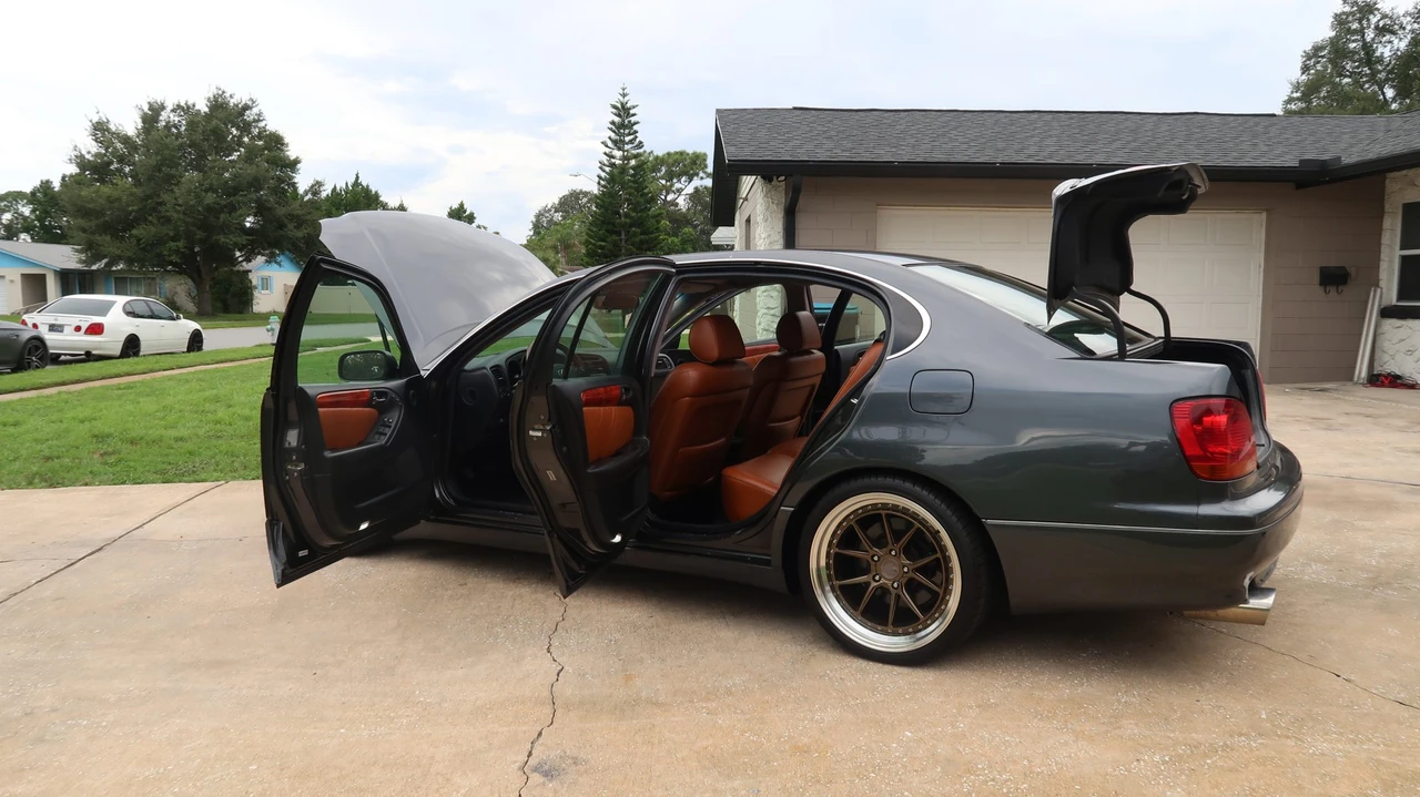 2003 Lexus GS 2nd Gen - Image 16 of 31