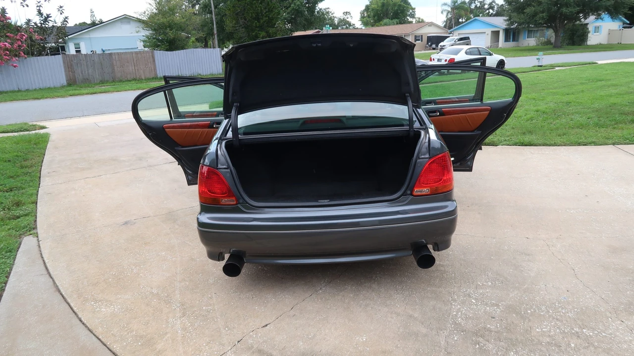 2003 Lexus GS 2nd Gen - Image 15 of 31