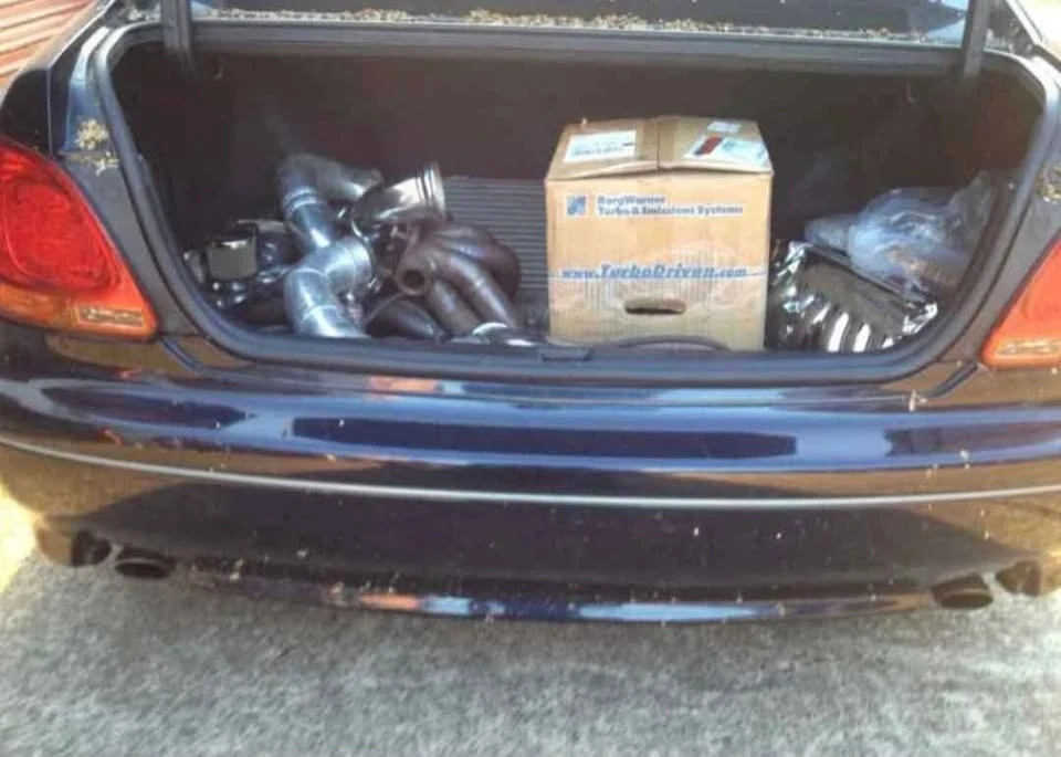 Parts & Memorabilia Engines - Image 3 of 6