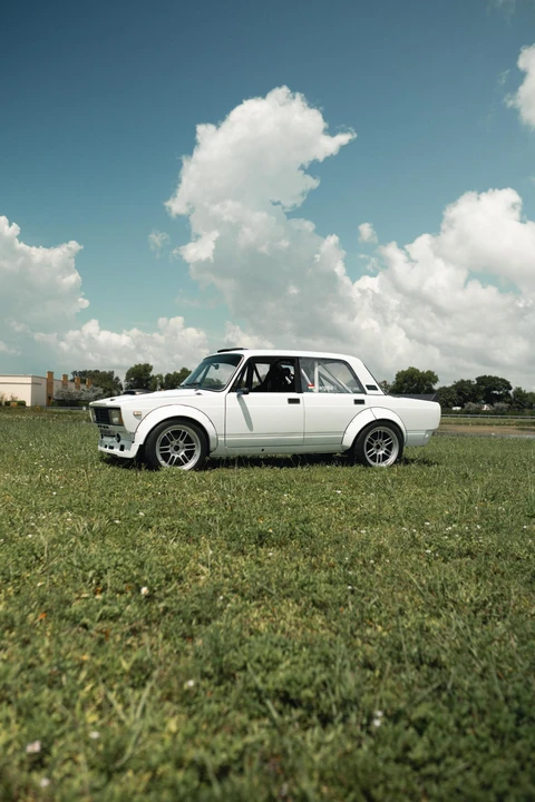 1988 Lada - Image 11 of 31