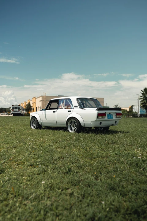 1988 Lada - Image 13 of 31