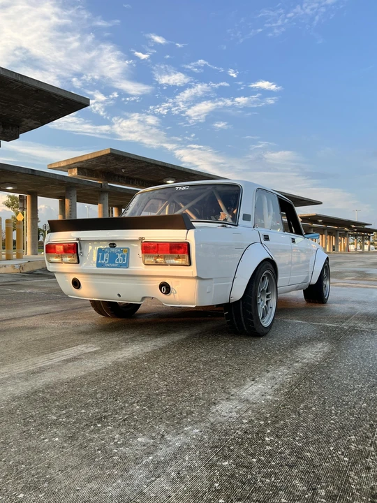 1988 Lada - Image 4 of 31